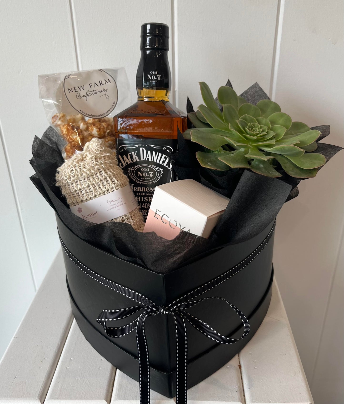 VALENTINE'S DAY HAMPERS