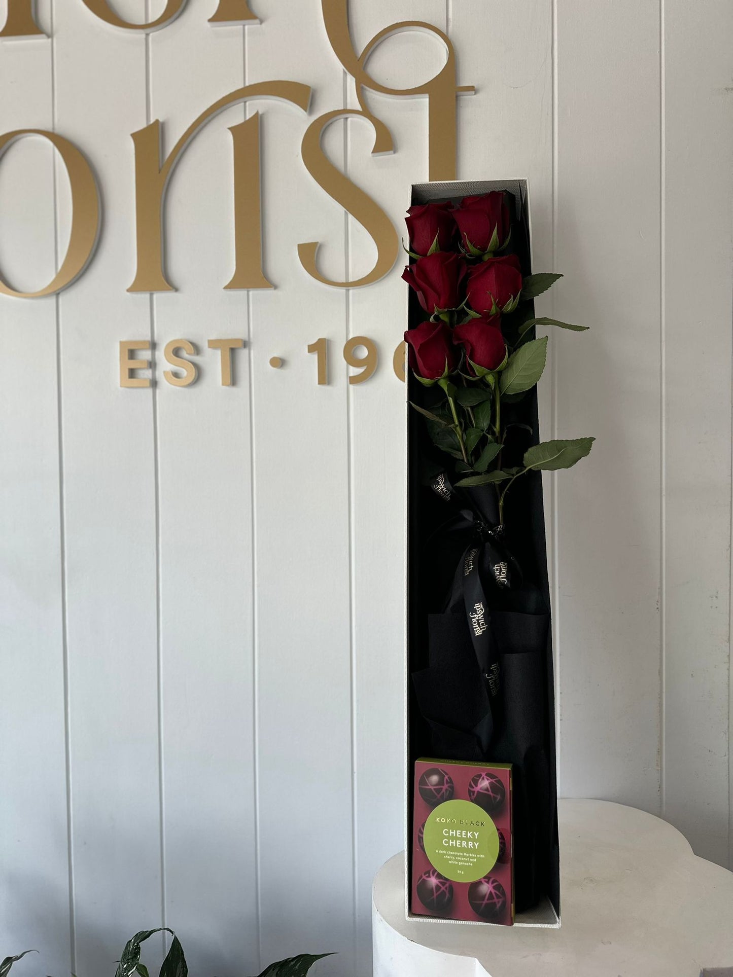 VALENTINE'S  DAY ROSES